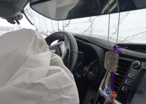 2017 Toyota Highlander Xle z USA, uszkodzony, nr VIN 5TDJZRFH9HS461928